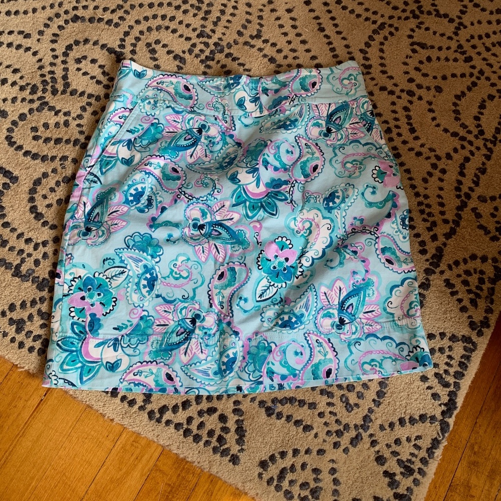 Talbots short patterned‎ skirt. Worn twice.
